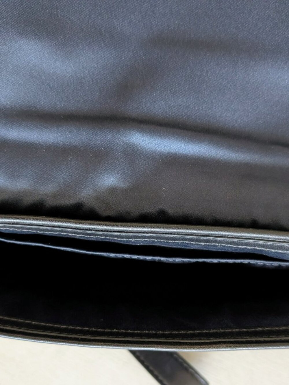 COACH Chelsea Black Leather Wristlet Clutch — Y2K Era, Silver Toned Hardware - Picture 12 of 13